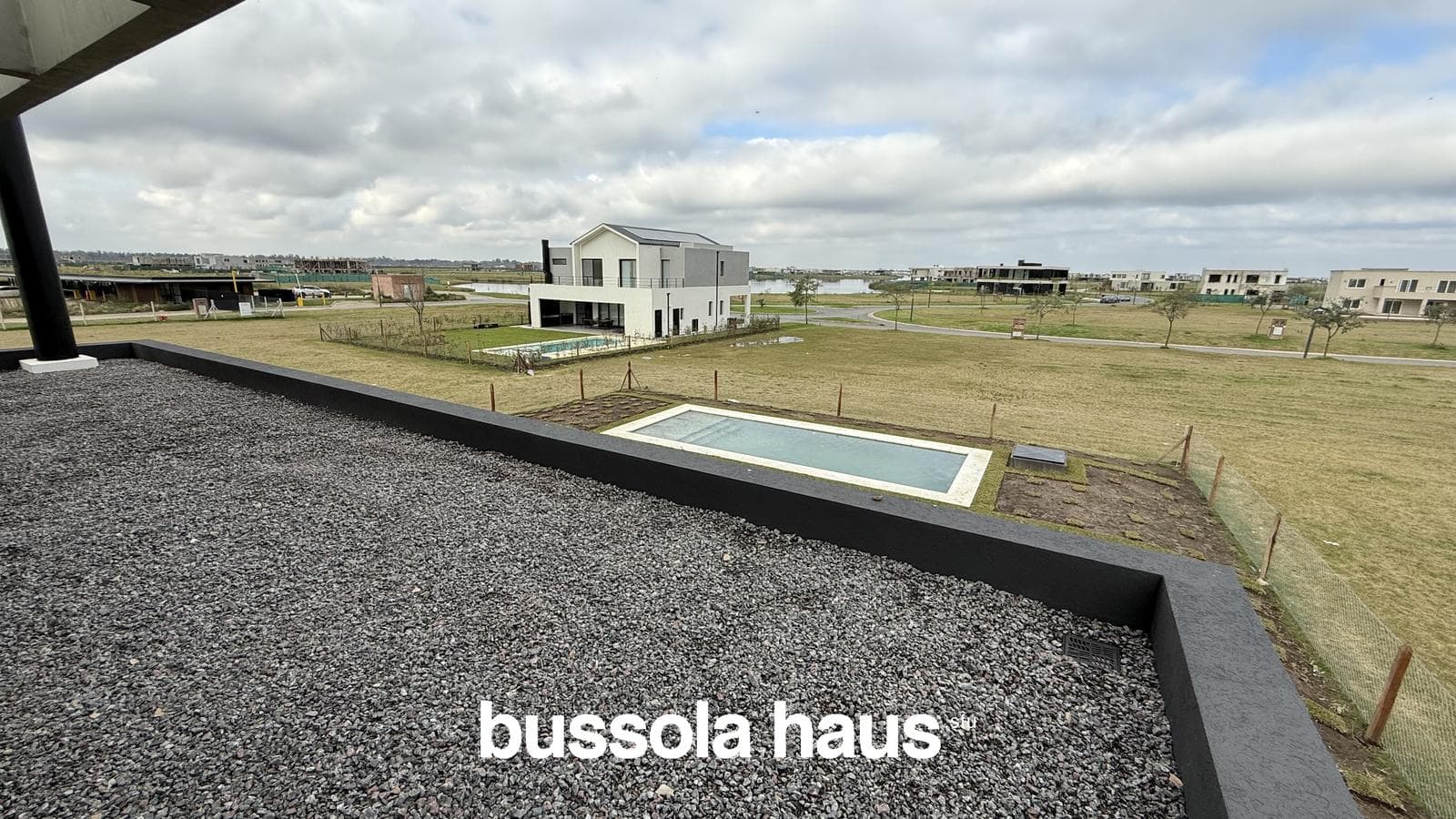 5-room house for sale with a pool in Amarras Puertos Escobar