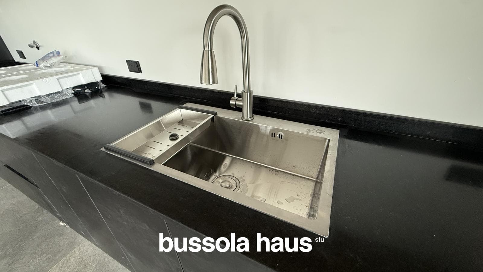 5-room house for sale with a pool in Amarras Puertos Escobar