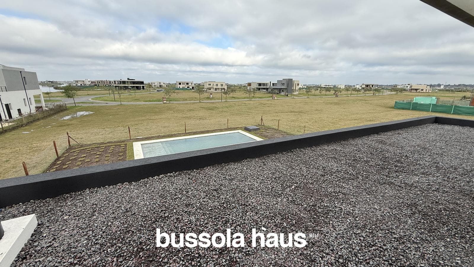 5-room house for sale with a pool in Amarras Puertos Escobar