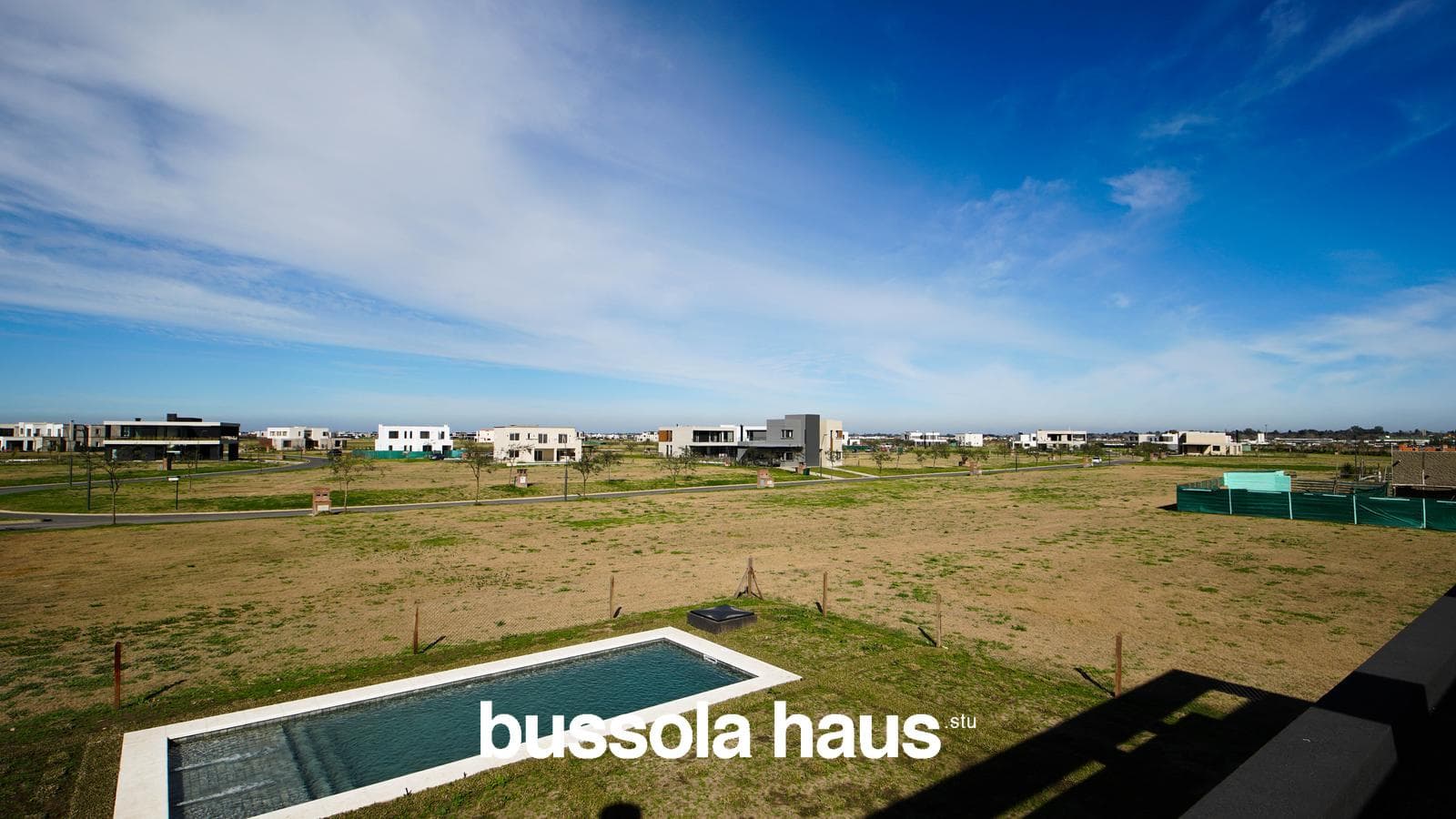 5-room house for sale with a pool in Amarras Puertos Escobar