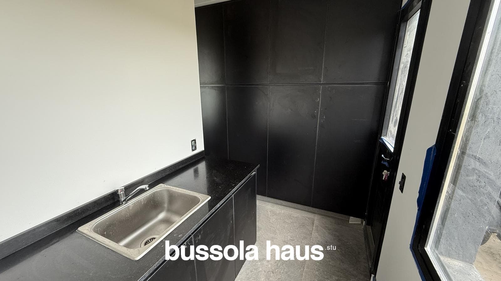5-room house for sale with a pool in Amarras Puertos Escobar