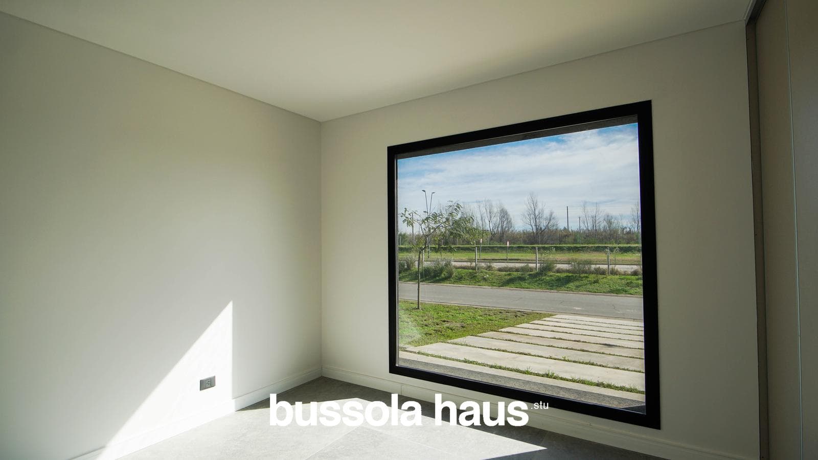 5-room house for sale with a pool in Amarras Puertos Escobar