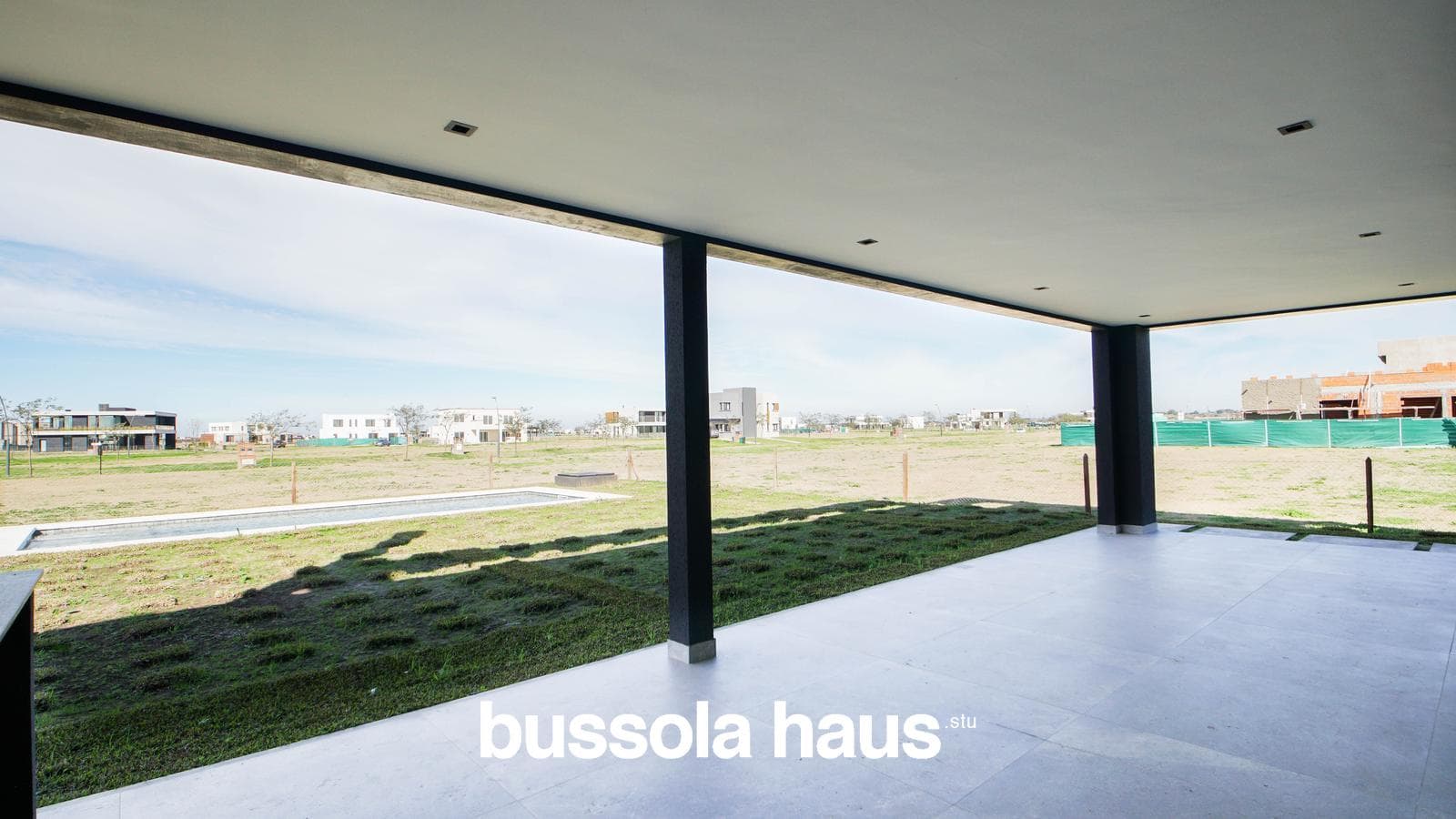5-room house for sale with a pool in Amarras Puertos Escobar