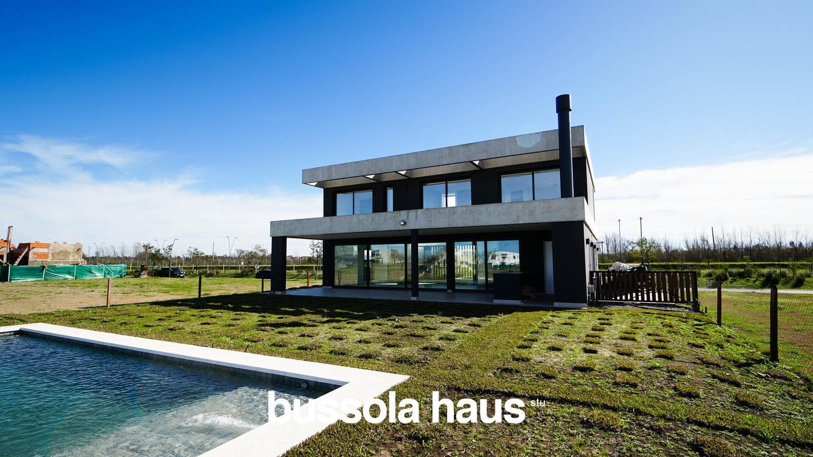 5-room house for sale with a pool in Amarras Puertos Escobar