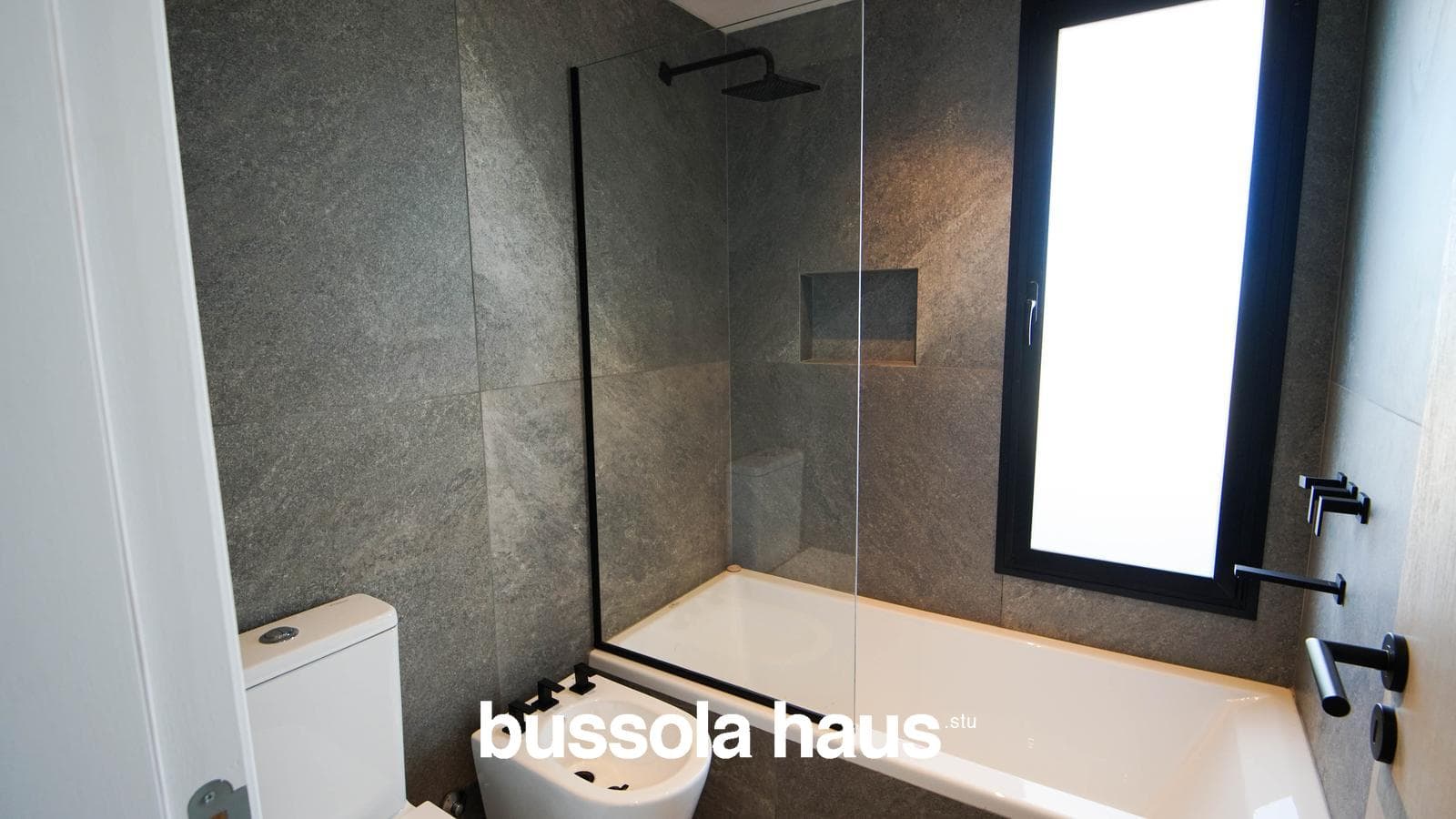 5-room house for sale with a pool in Amarras Puertos Escobar