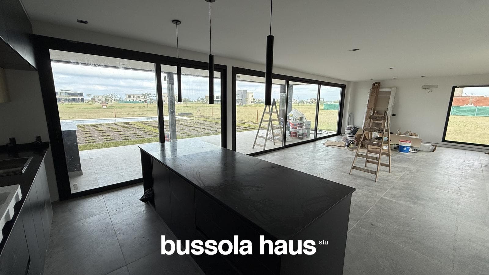 5-room house for sale with a pool in Amarras Puertos Escobar