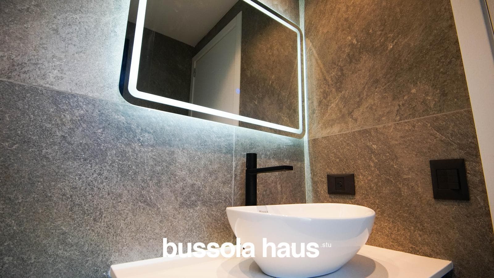 5-room house for sale with a pool in Amarras Puertos Escobar