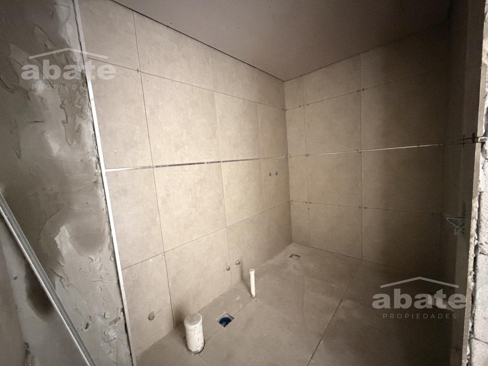 For Sale: Nearly Brand-New 1-Bedroom Apartment in Tres Cruces