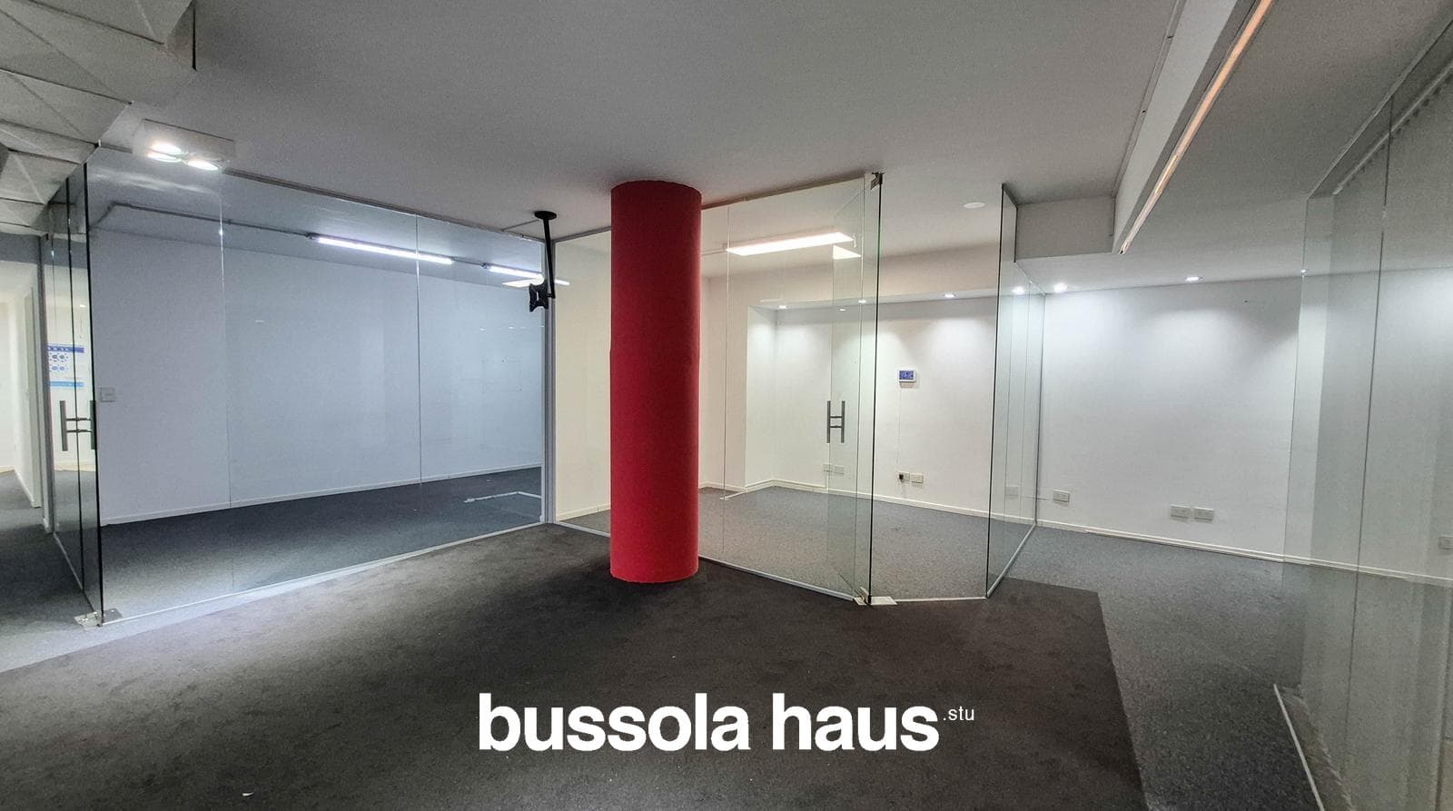 Office for rent on Libertador Avenue in Belgrano, with garage