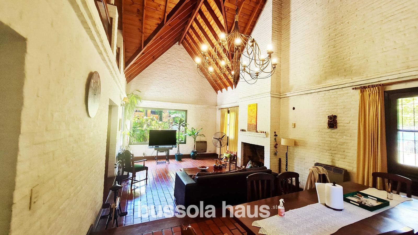 4-Bedroom House for Sale in Pilar