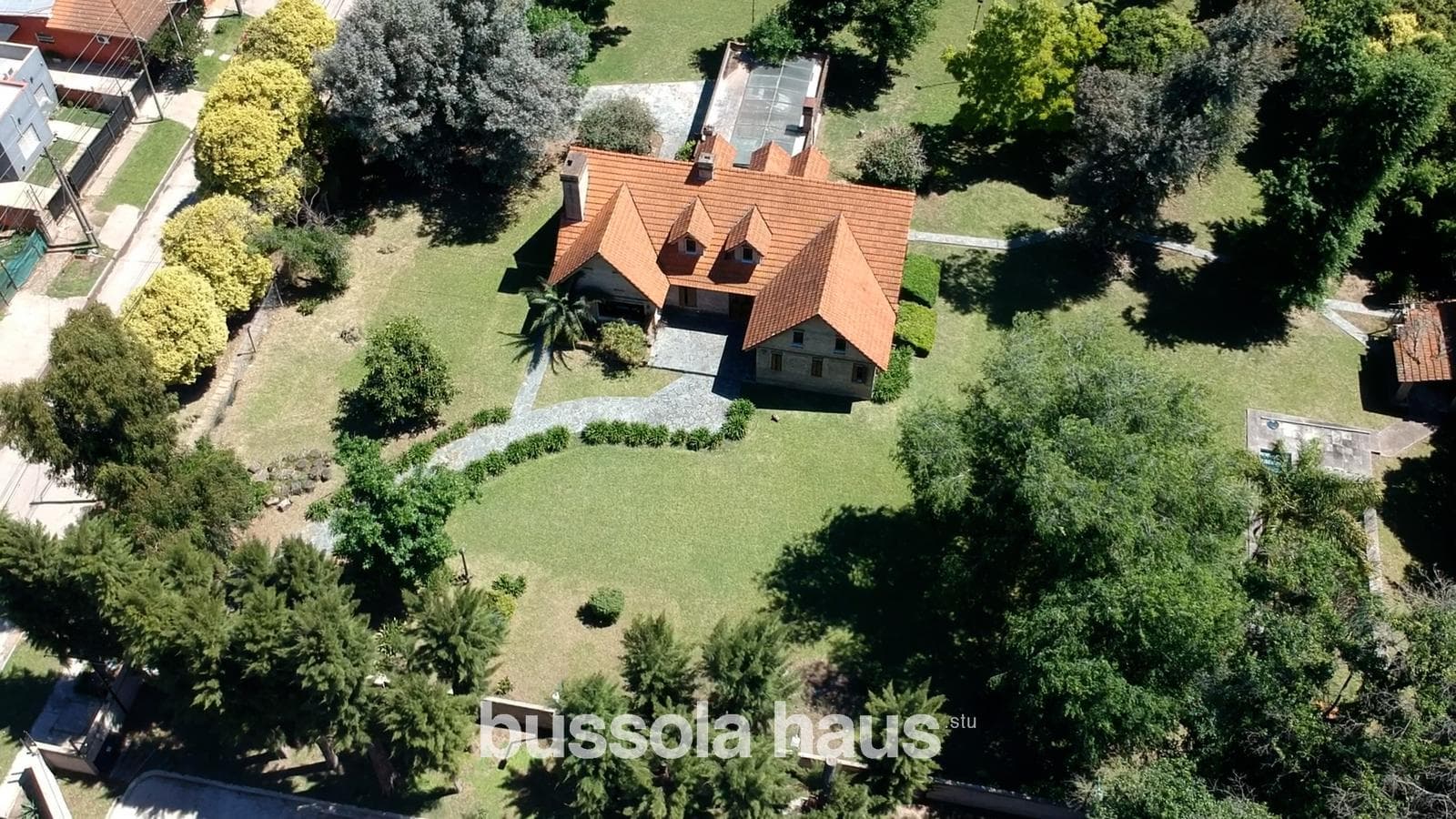 4-Bedroom House for Sale in Pilar