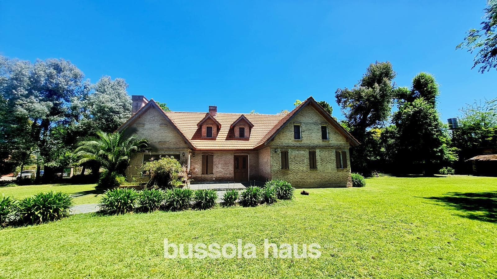 4-Bedroom House for Sale in Pilar