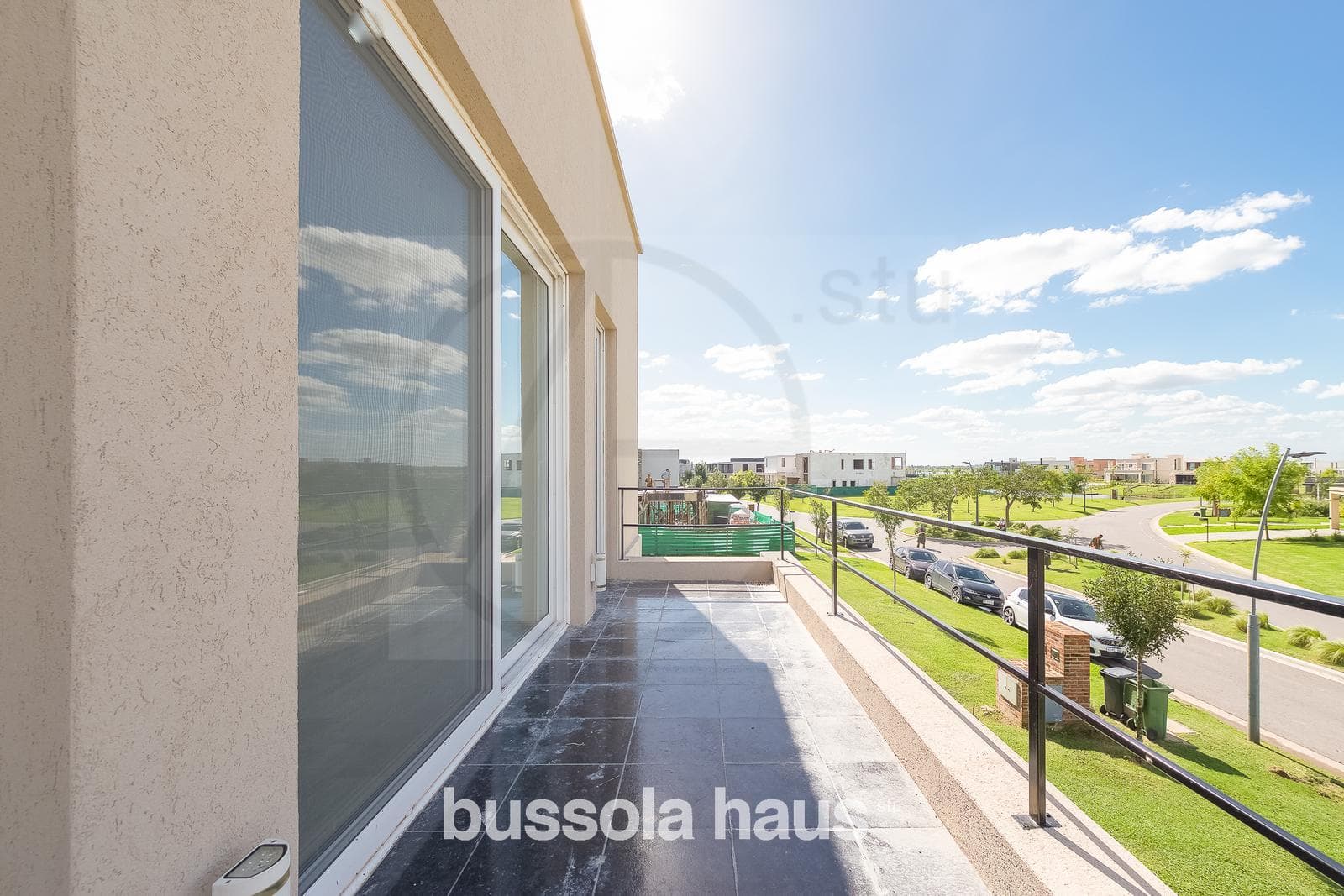 5-Bedroom House for Sale on Lake Costas Puertos Escobar