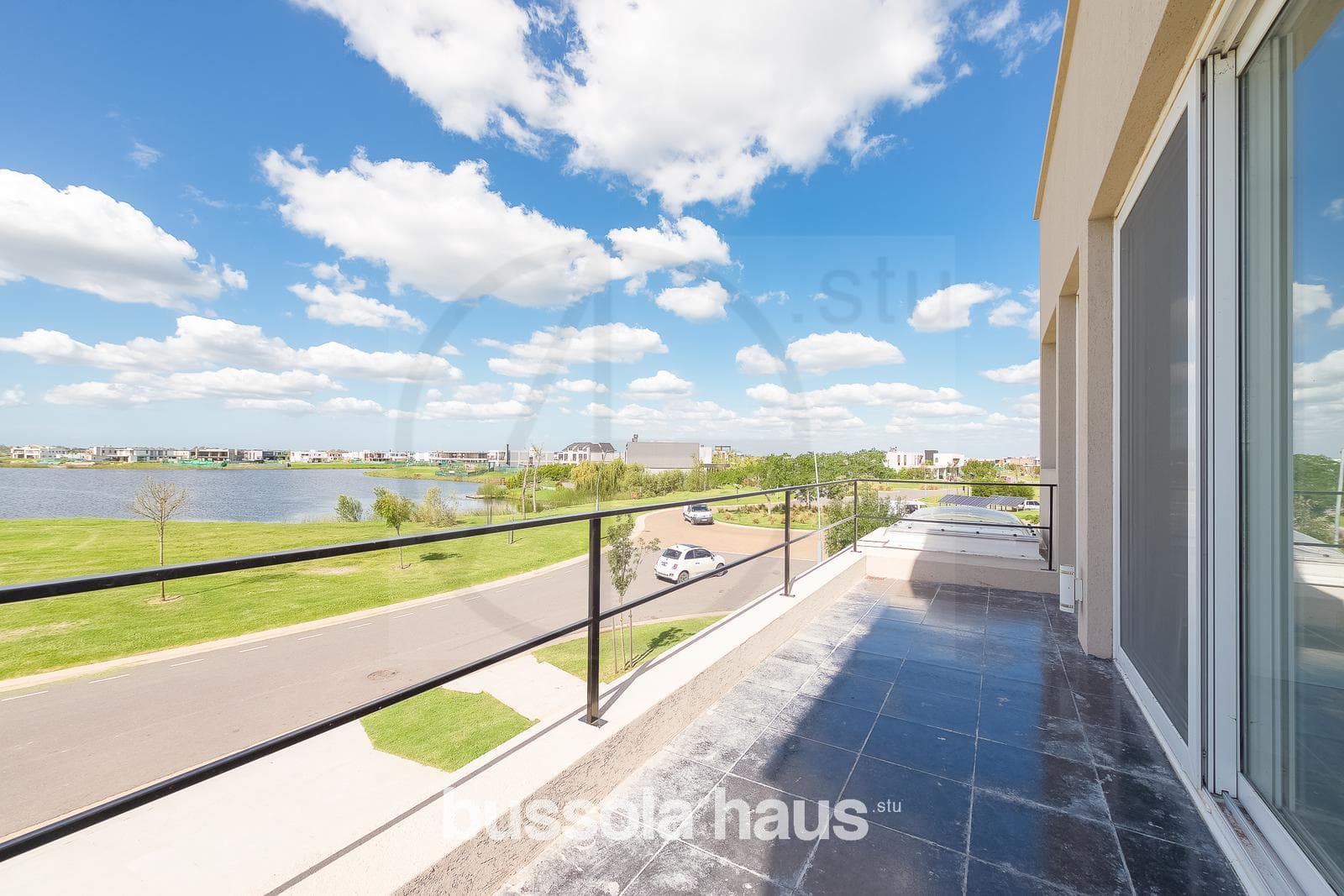 5-Bedroom House for Sale on Lake Costas Puertos Escobar