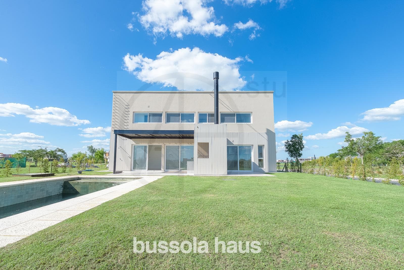 5-Bedroom House for Sale on Lake Costas Puertos Escobar