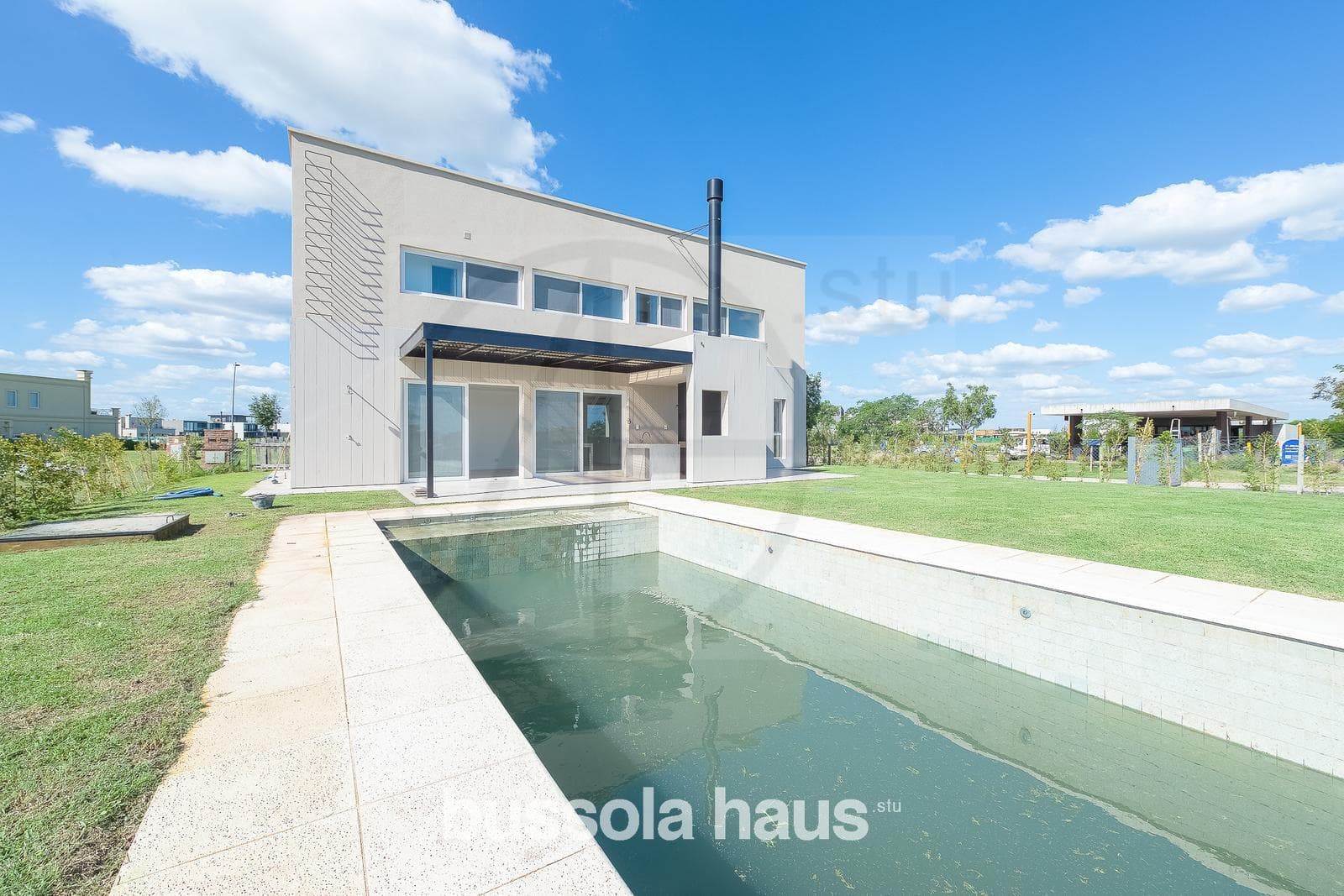 5-Bedroom House for Sale on Lake Costas Puertos Escobar
