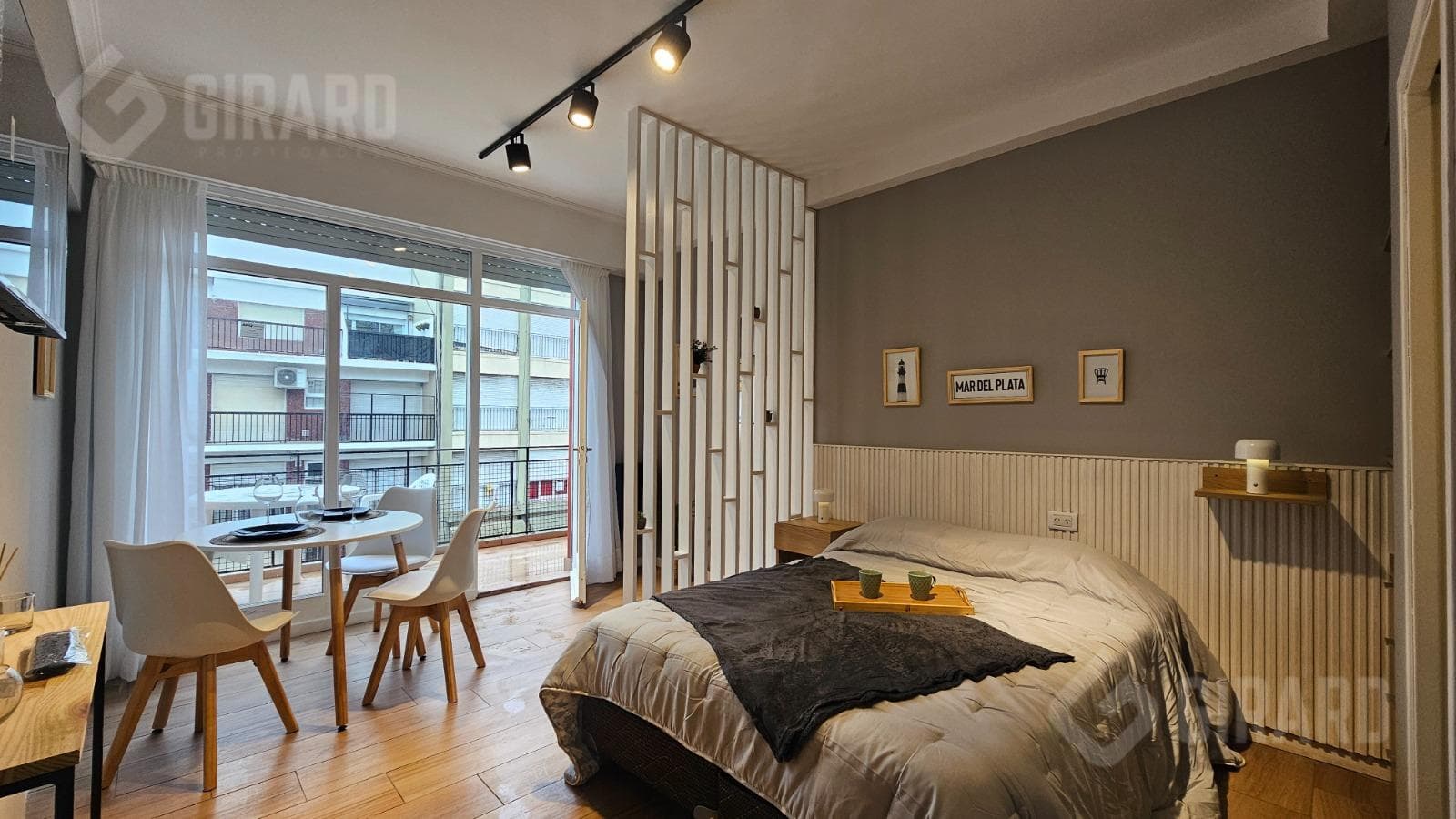 1-room apartment for sale in the downtown area, renovated and furnished