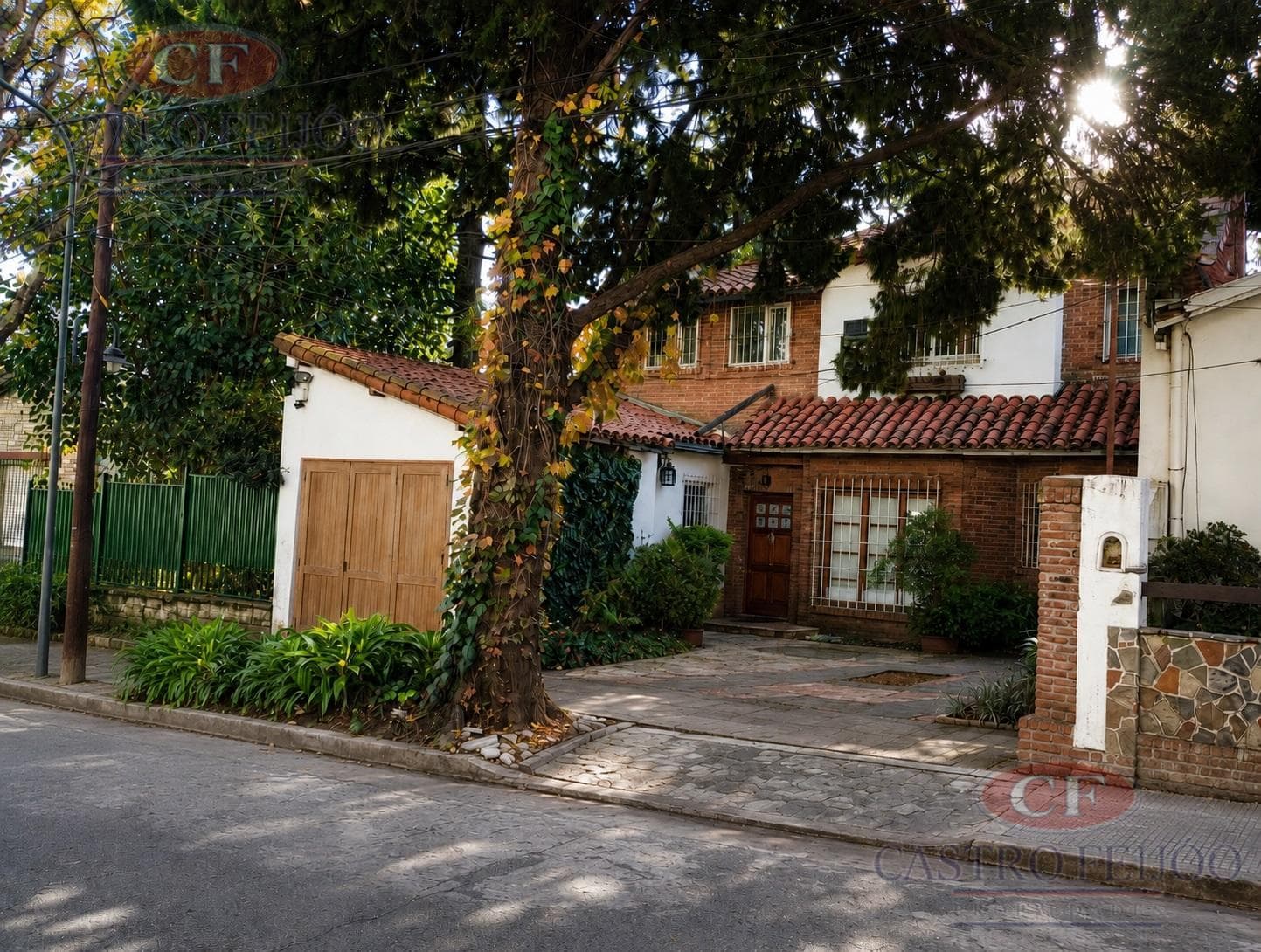 Excellent Villa, 2 Blocks from Downtown La Lucila