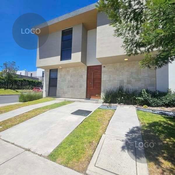 HOUSE FOR SALE IN ZIBATA