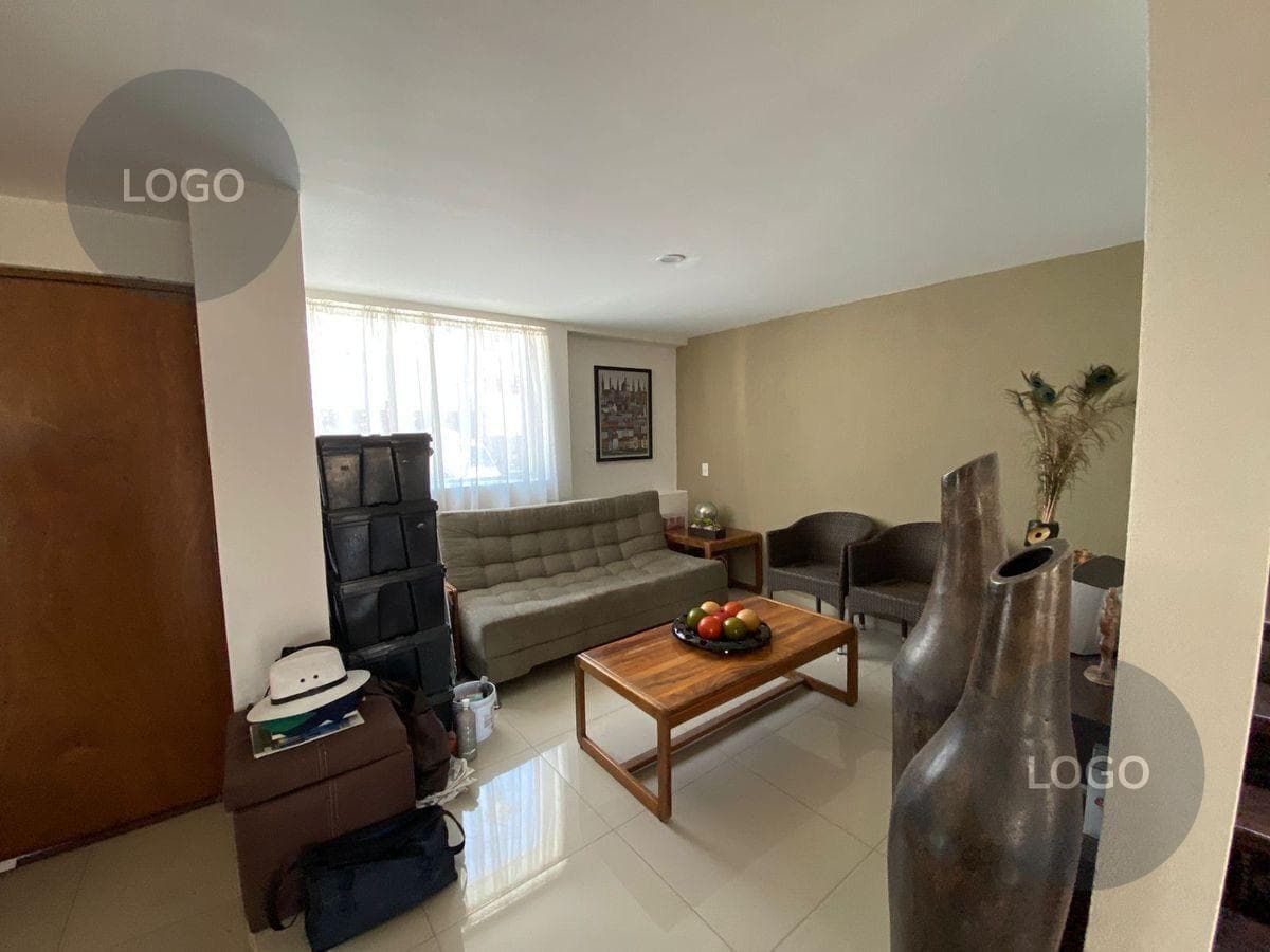 House for Sale in Loma Dorada