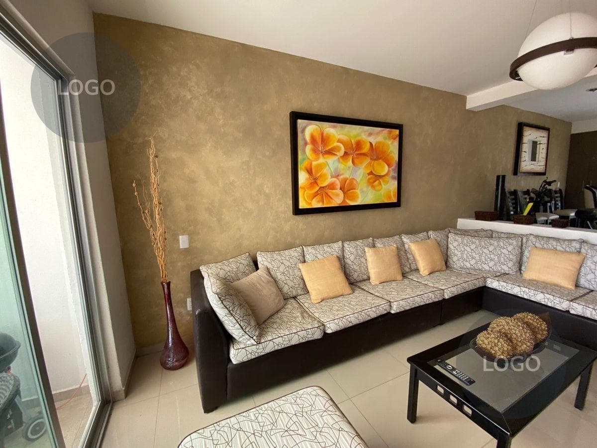 House for Sale in Loma Dorada