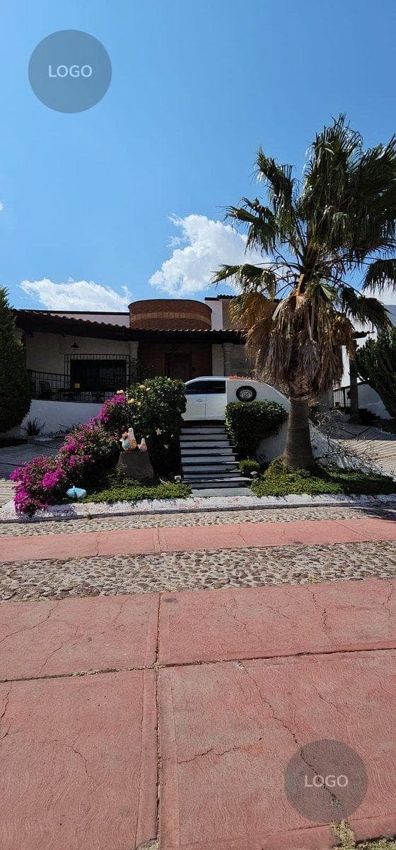 HOUSE IN VISTA REAL