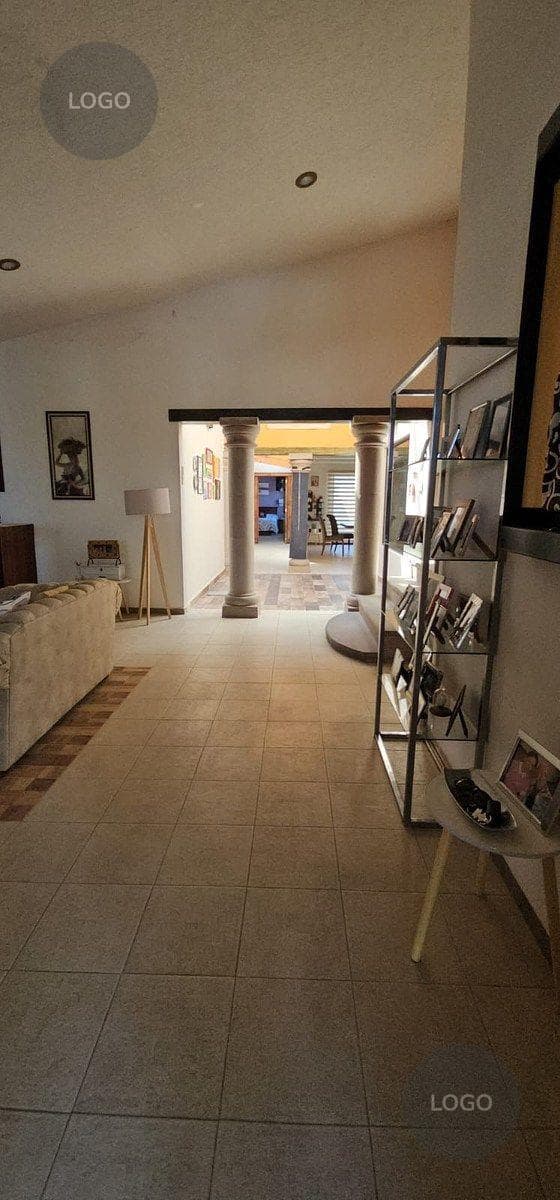 HOUSE IN VISTA REAL