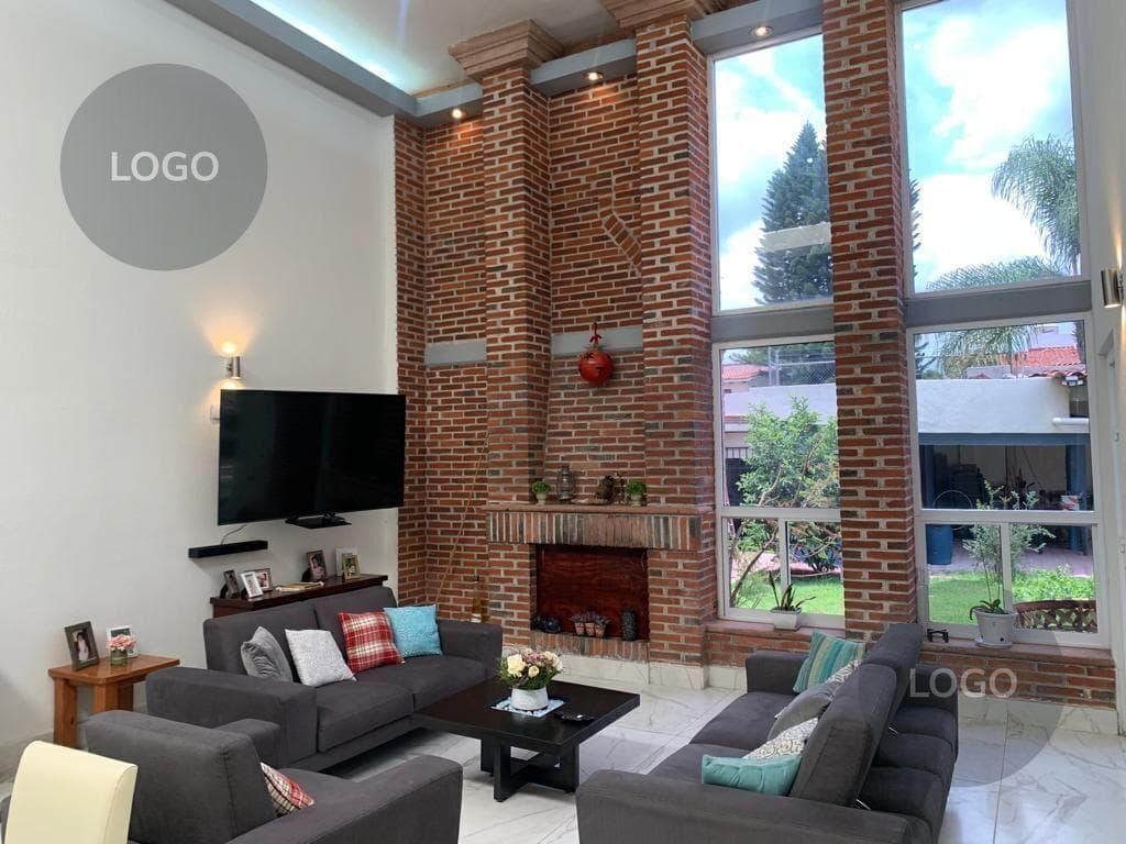BEAUTIFUL HOUSE IN JURICA
