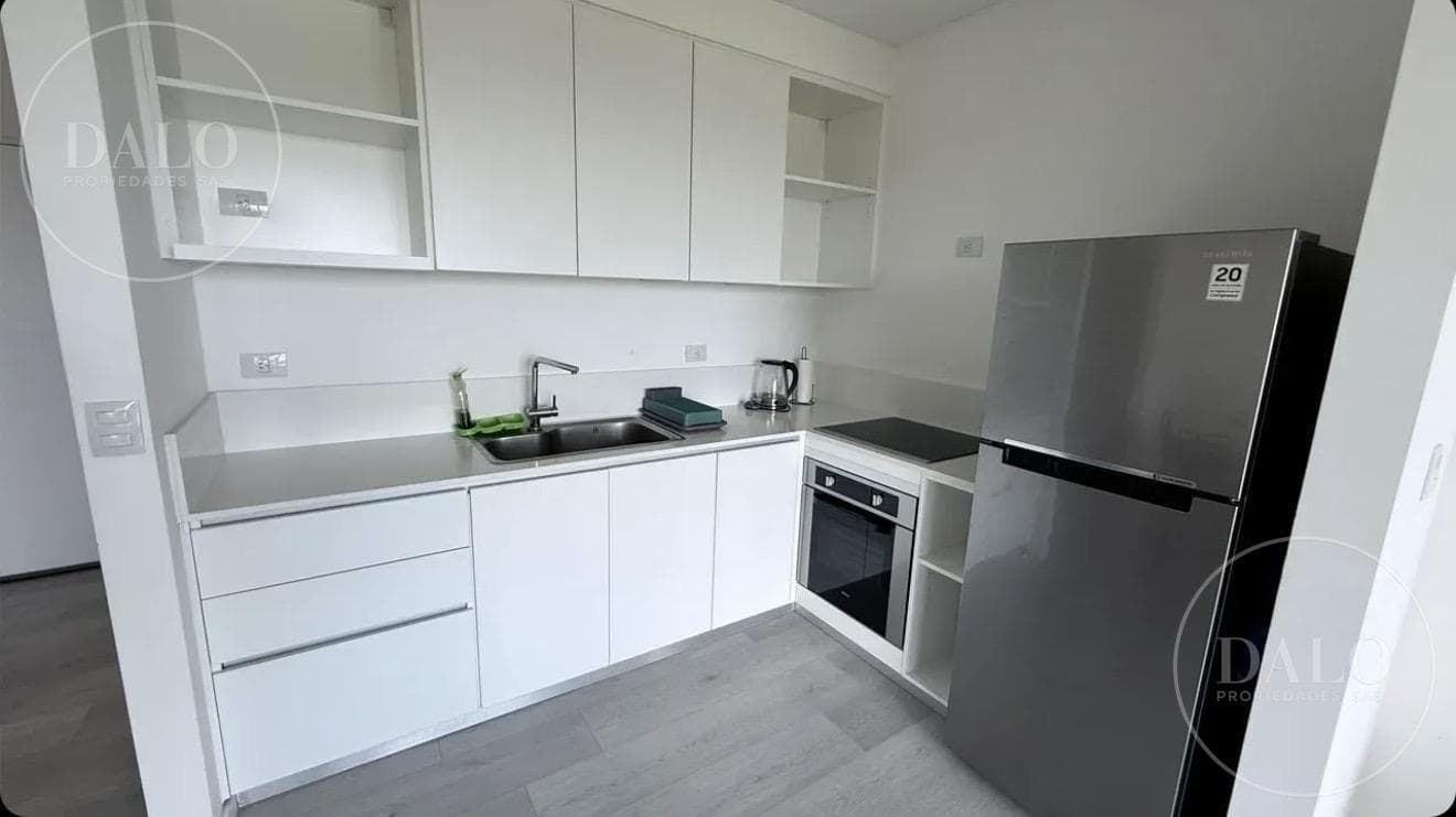 Beautiful Studio Apartment in Remeros Beach