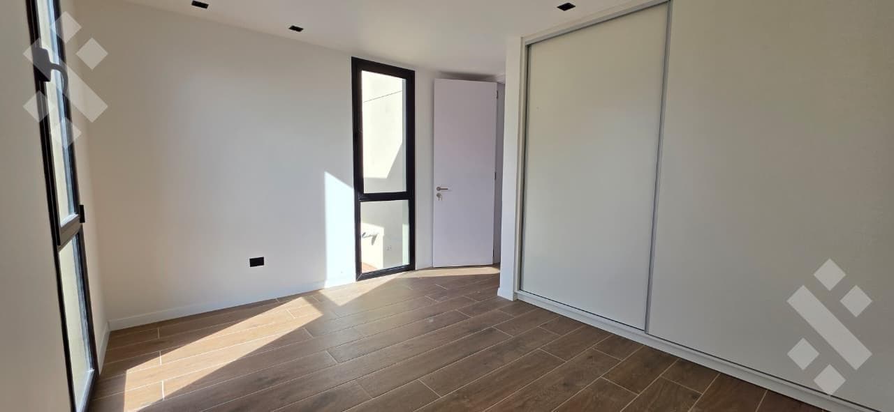BRAND-NEW 2- OR 3-BEDROOM DUPLEX IN THE AYRES DEL LIMAY NEIGHBORHOOD