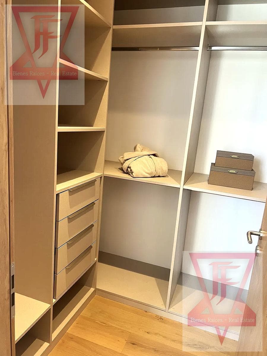 Departamento en Venta en Interlomas, 81 m2, 2 Recámaras, Gym, Alberca, Rodeado de Bosque !