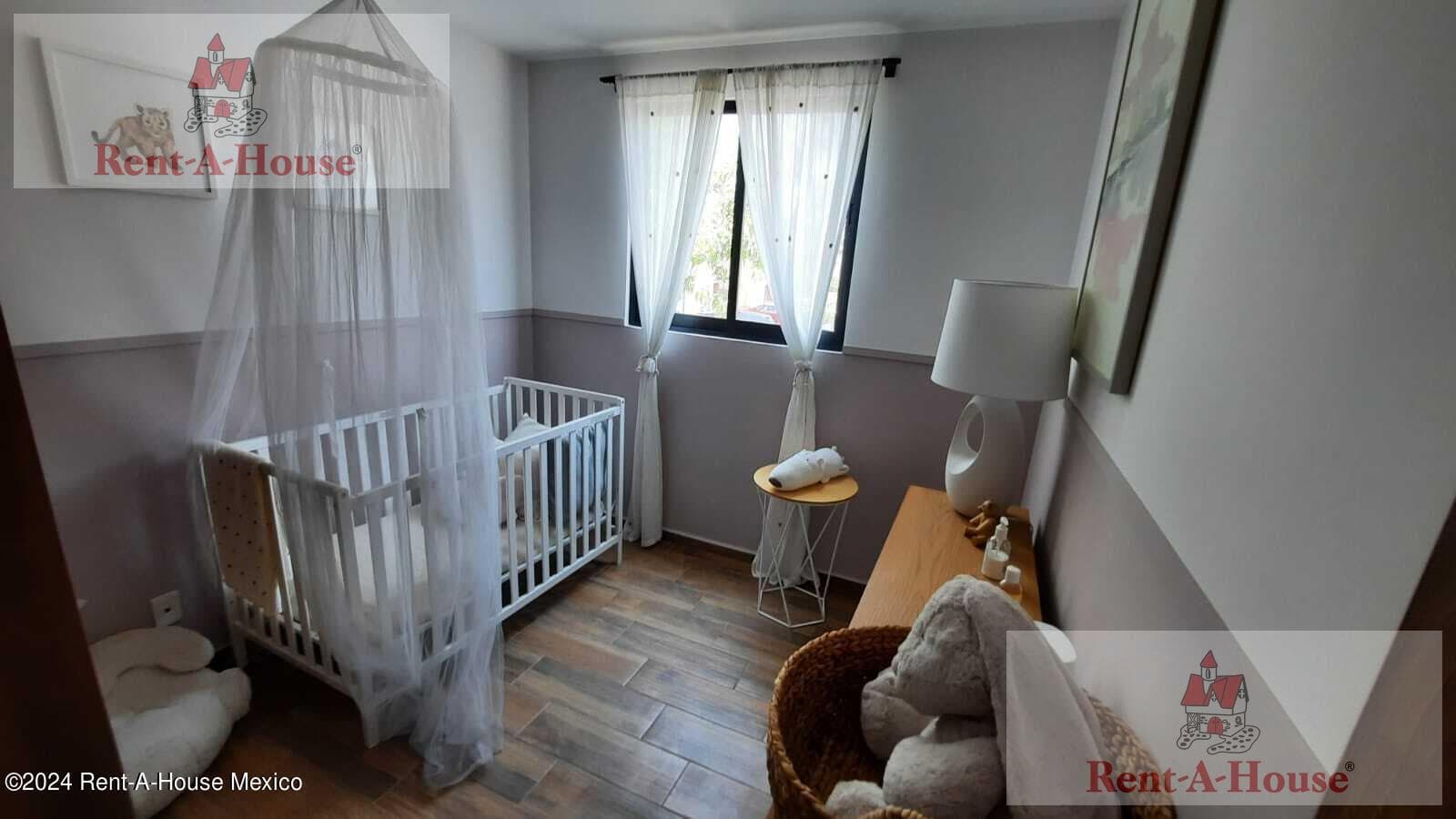 House for Sale in Miguel Hidalgo, Tlahuac AF 26-3297
