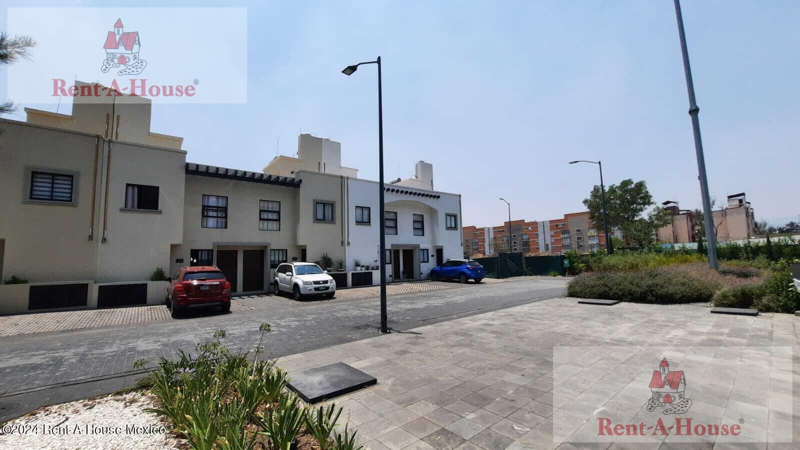 House for Sale in Miguel Hidalgo, Tlahuac AF 26-3297