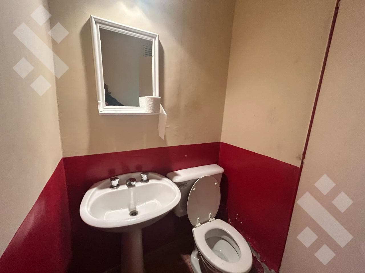 HOUSE FOR SALE IN CENTRO ESTE, NQN