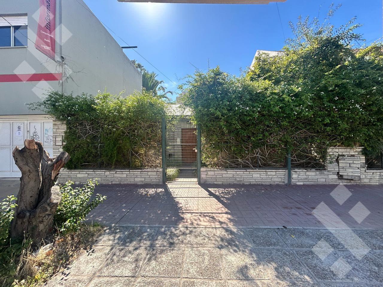 HOUSE FOR SALE IN CENTRO ESTE, NQN