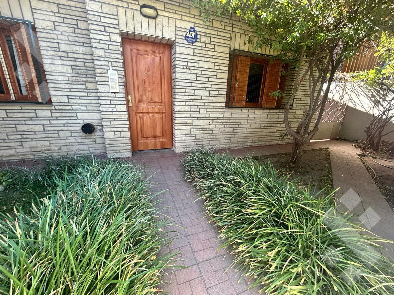 HOUSE FOR SALE IN CENTRO ESTE, NQN