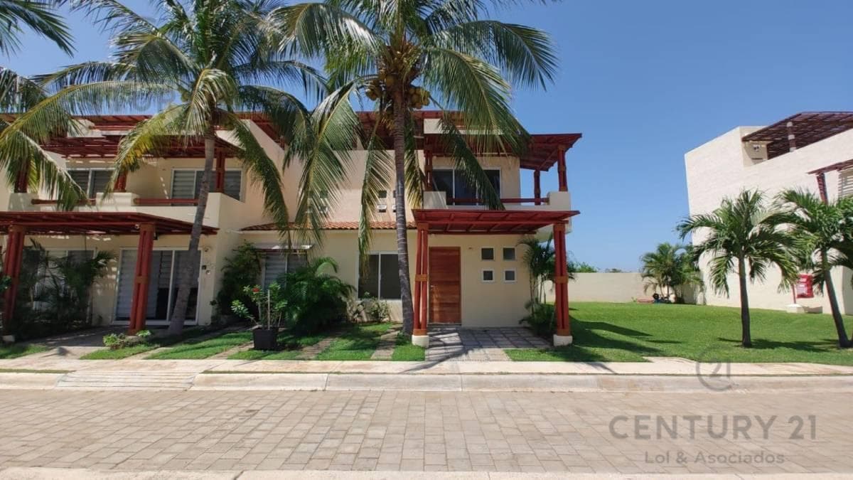 House for Sale in the Terrasol Diamante Residential Complex, Acapulco