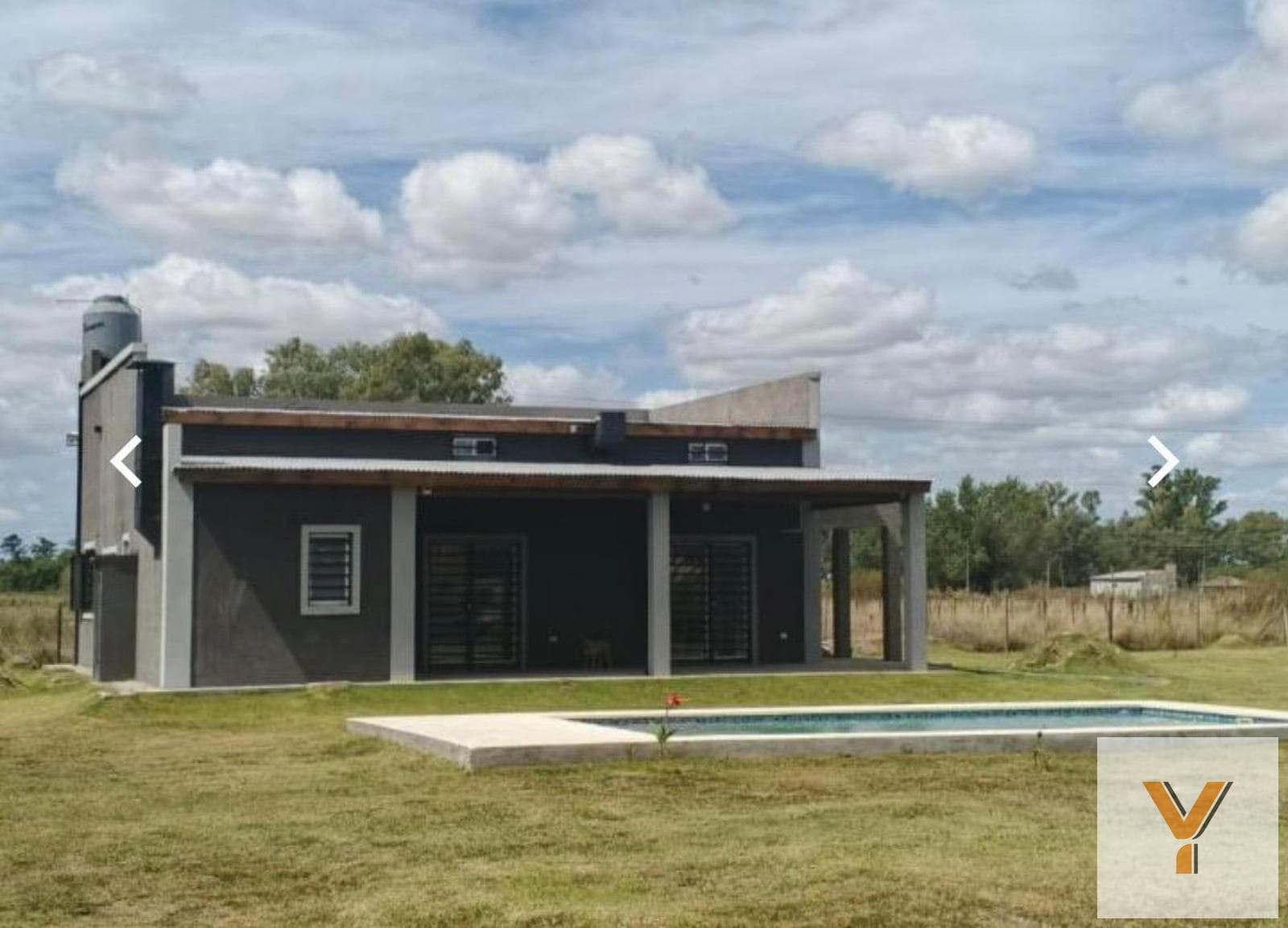 House for Sale - 3 Bedrooms, 3 Bathrooms - 1,880 m² - - Swimming Pool - Coronel Brandsen