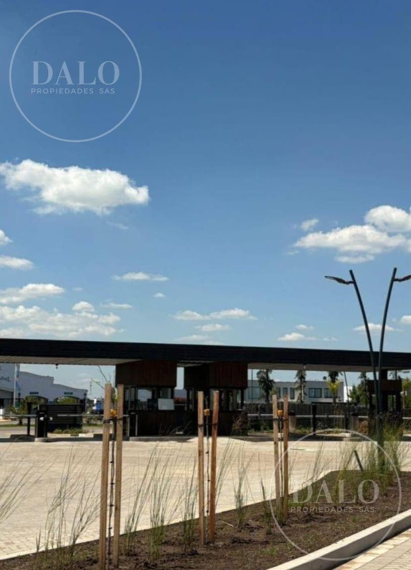 Lot for Sale on the River, 760 m² Bahia - Villanueva