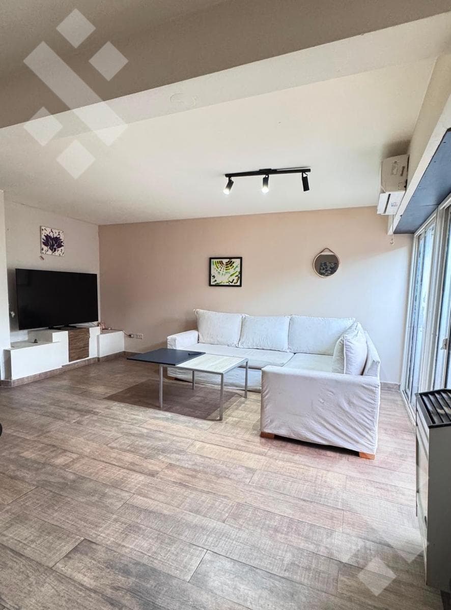 3-BEDROOM HOUSE + COMMERCIAL SPACE FOR SALE - NEUQUÉN