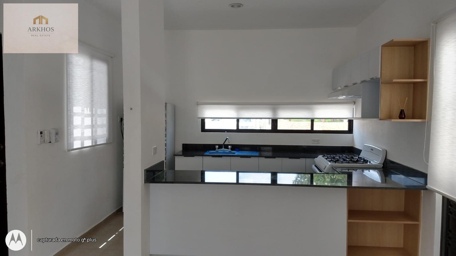 House for Sale | Marsella 3, Playa del Carmen: Private Community with Pool and Gated Access