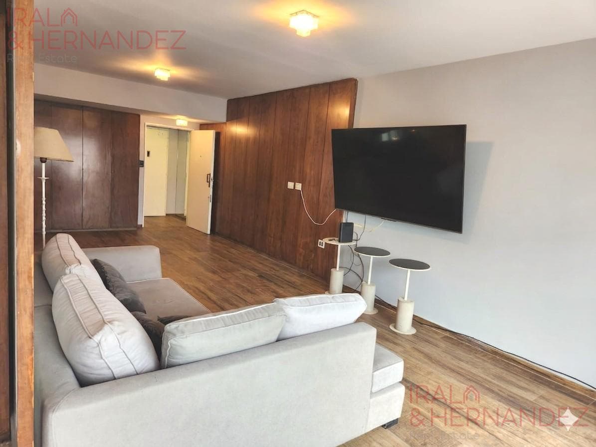 Short-Term Rental: 3-Room Apartment with Garage - Furnished and Renovated - Caballito