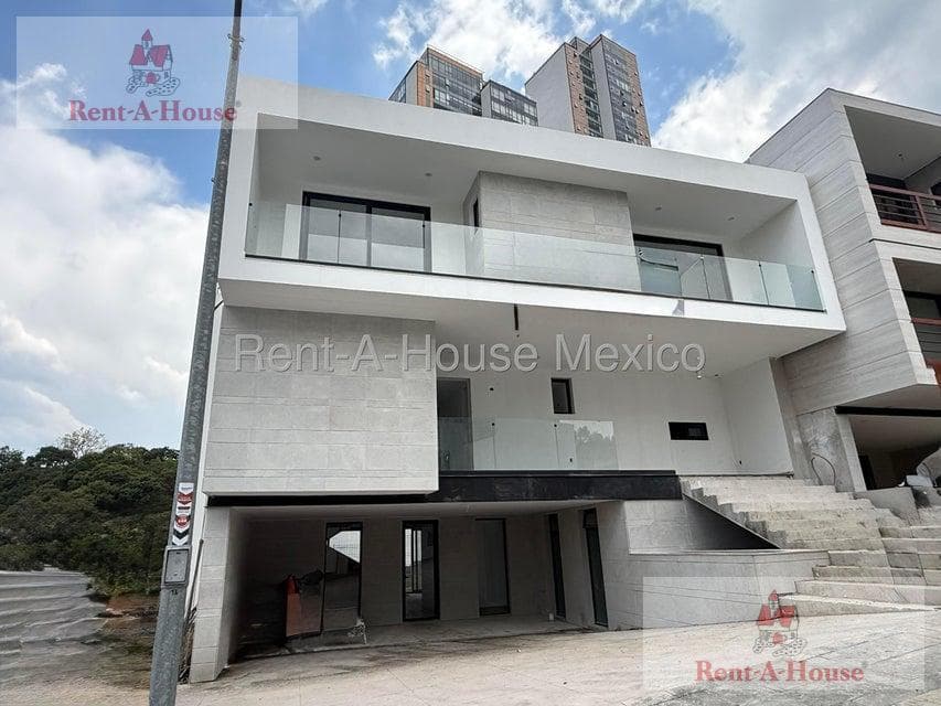 Casa en Venta en Bosque Real, Huixquilucan CR 26-3310.