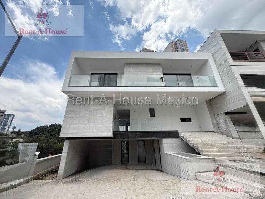 Casa en Venta en Bosque Real, Huixquilucan CR 26-3310.