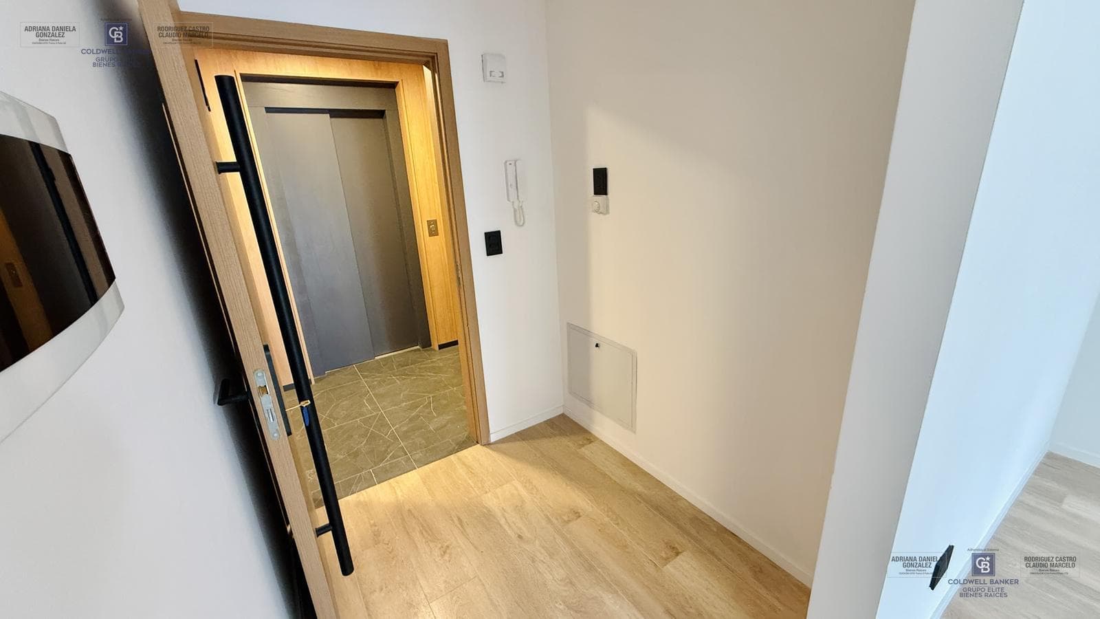 Penthouse | 4 rooms | With a terrace and private grill