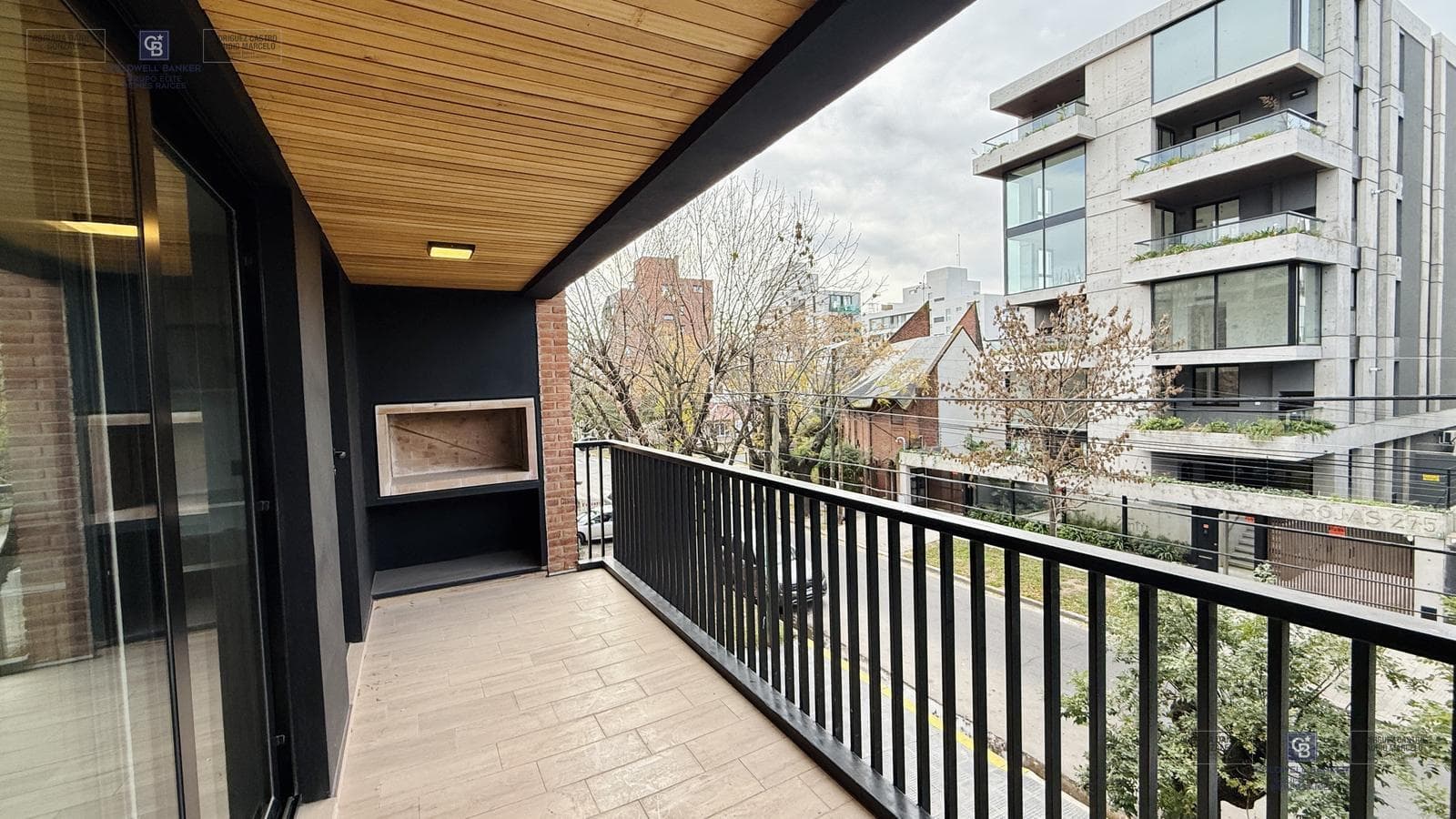 Penthouse | 4 rooms | With a terrace and private grill