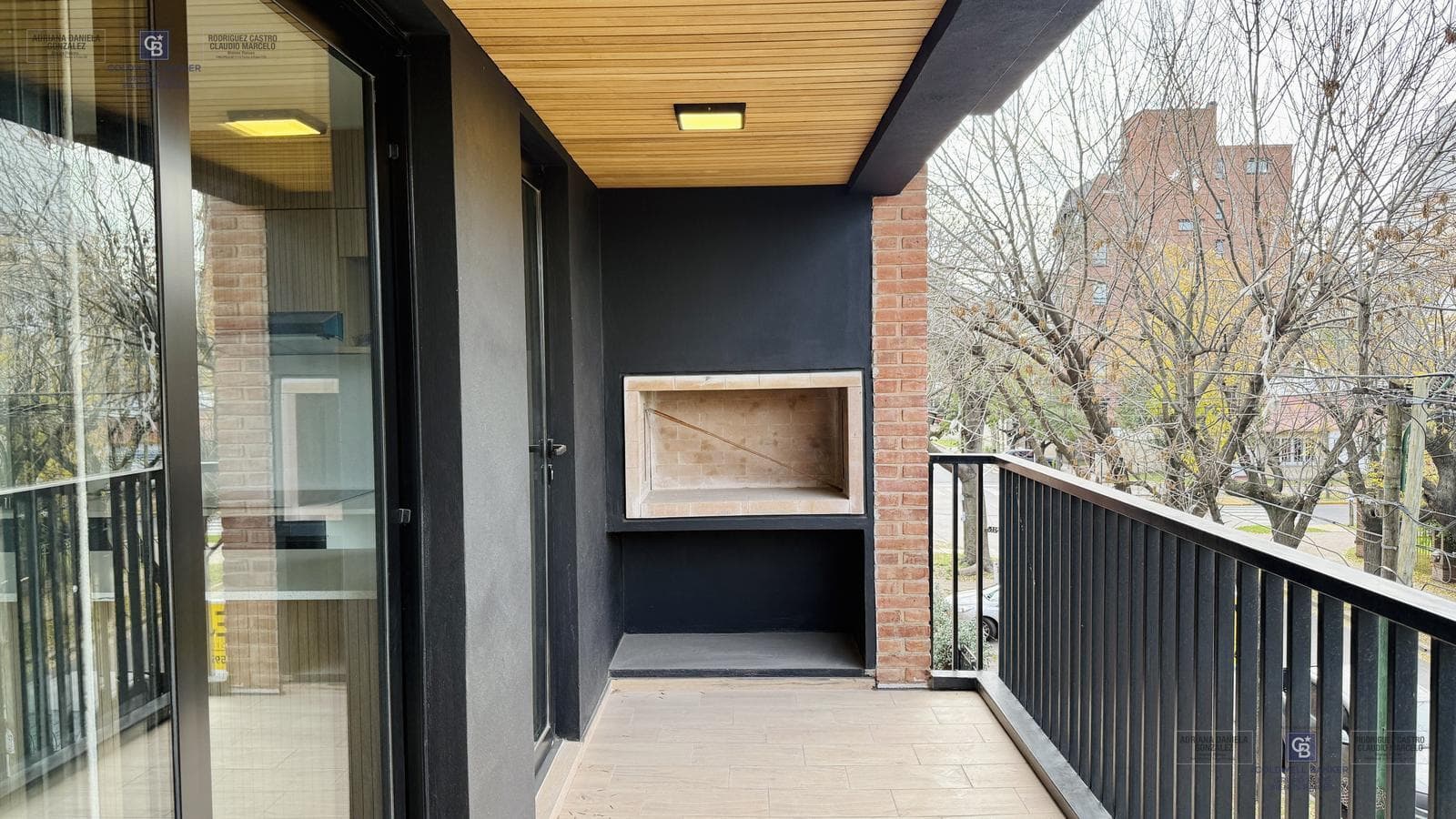 Penthouse | 4 rooms | With a terrace and private grill