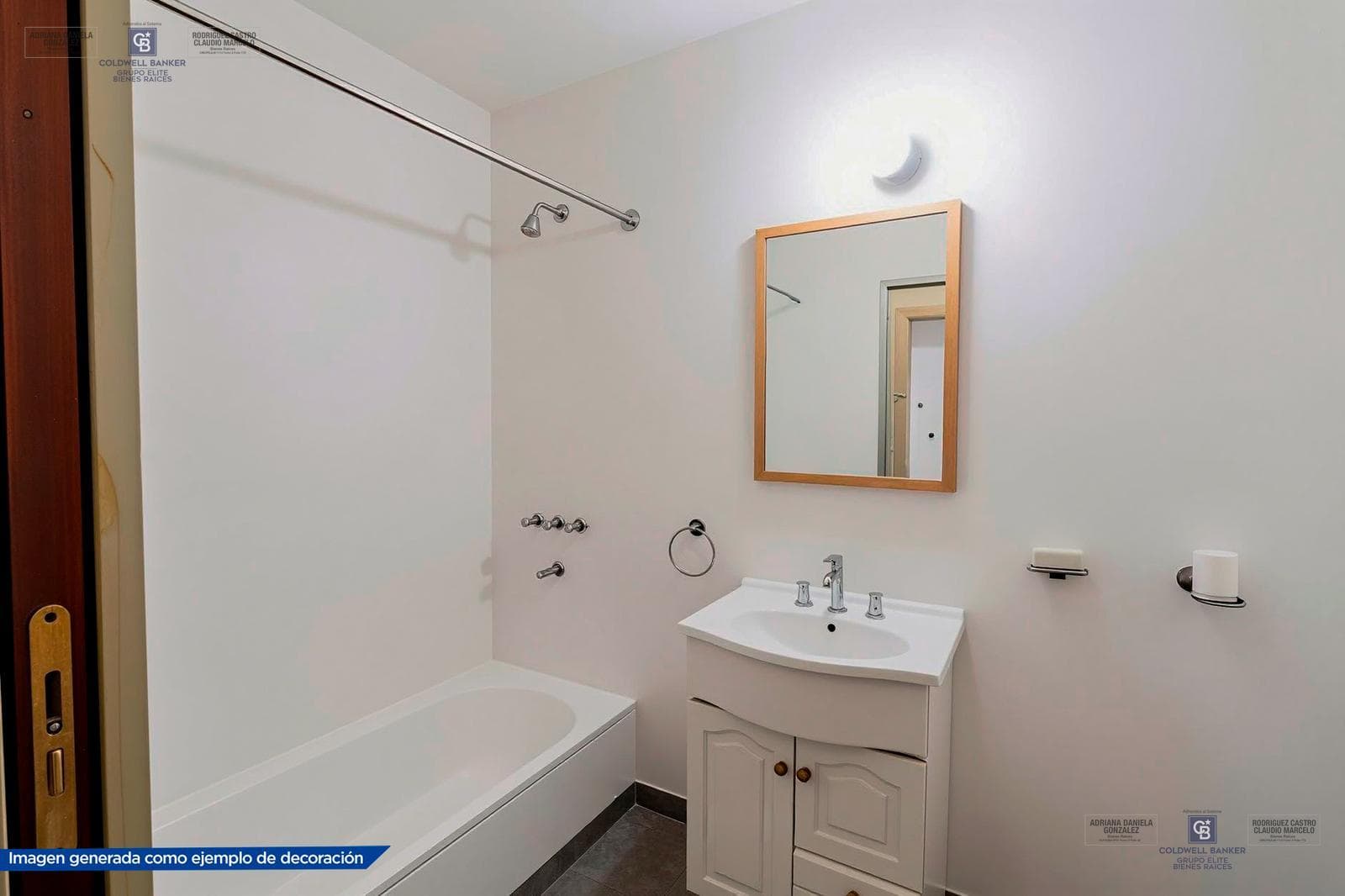 HOUSE FOR SALE IN REMEDIOS DE ESCALADA