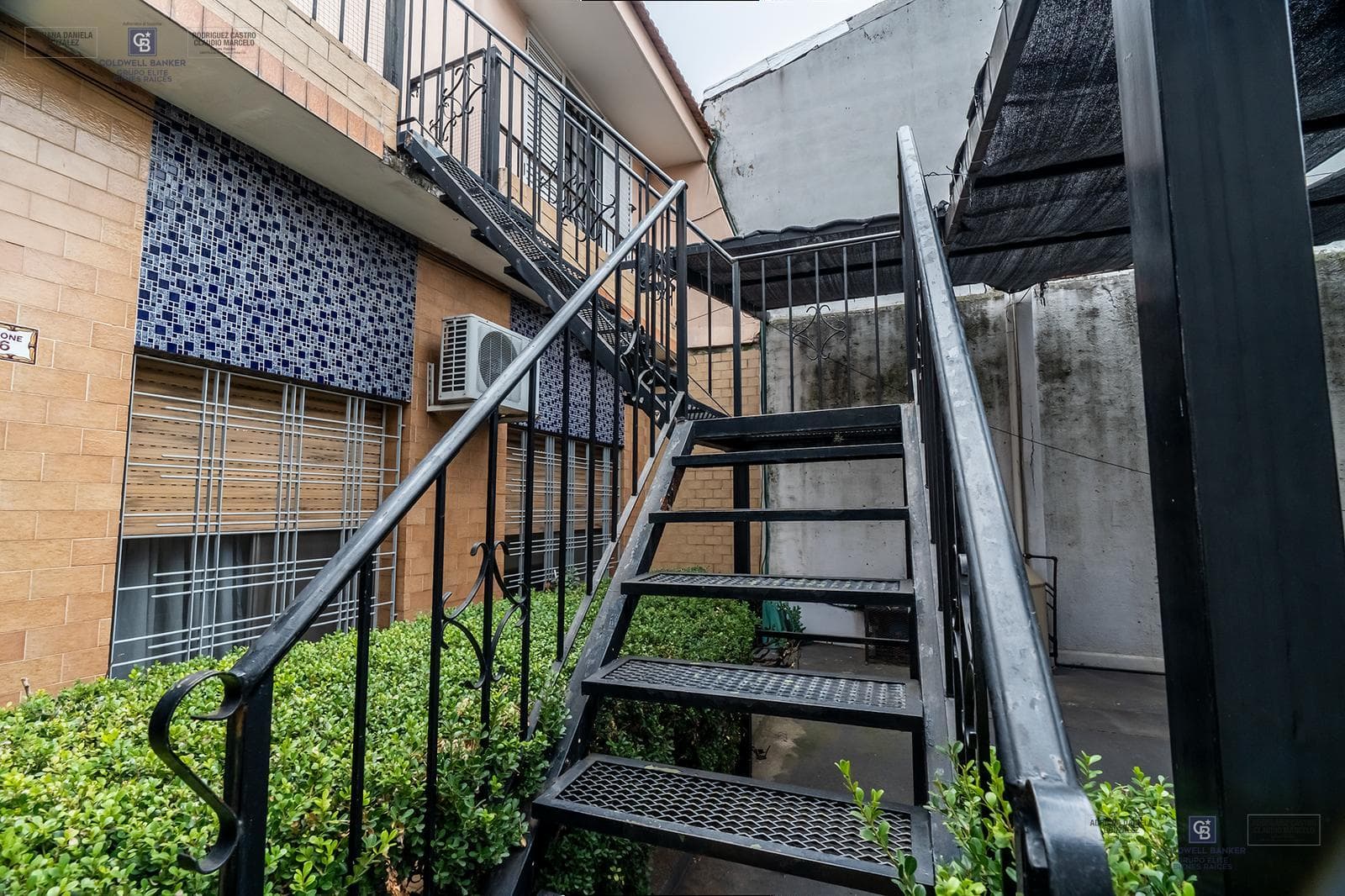 HOUSE FOR SALE IN REMEDIOS DE ESCALADA