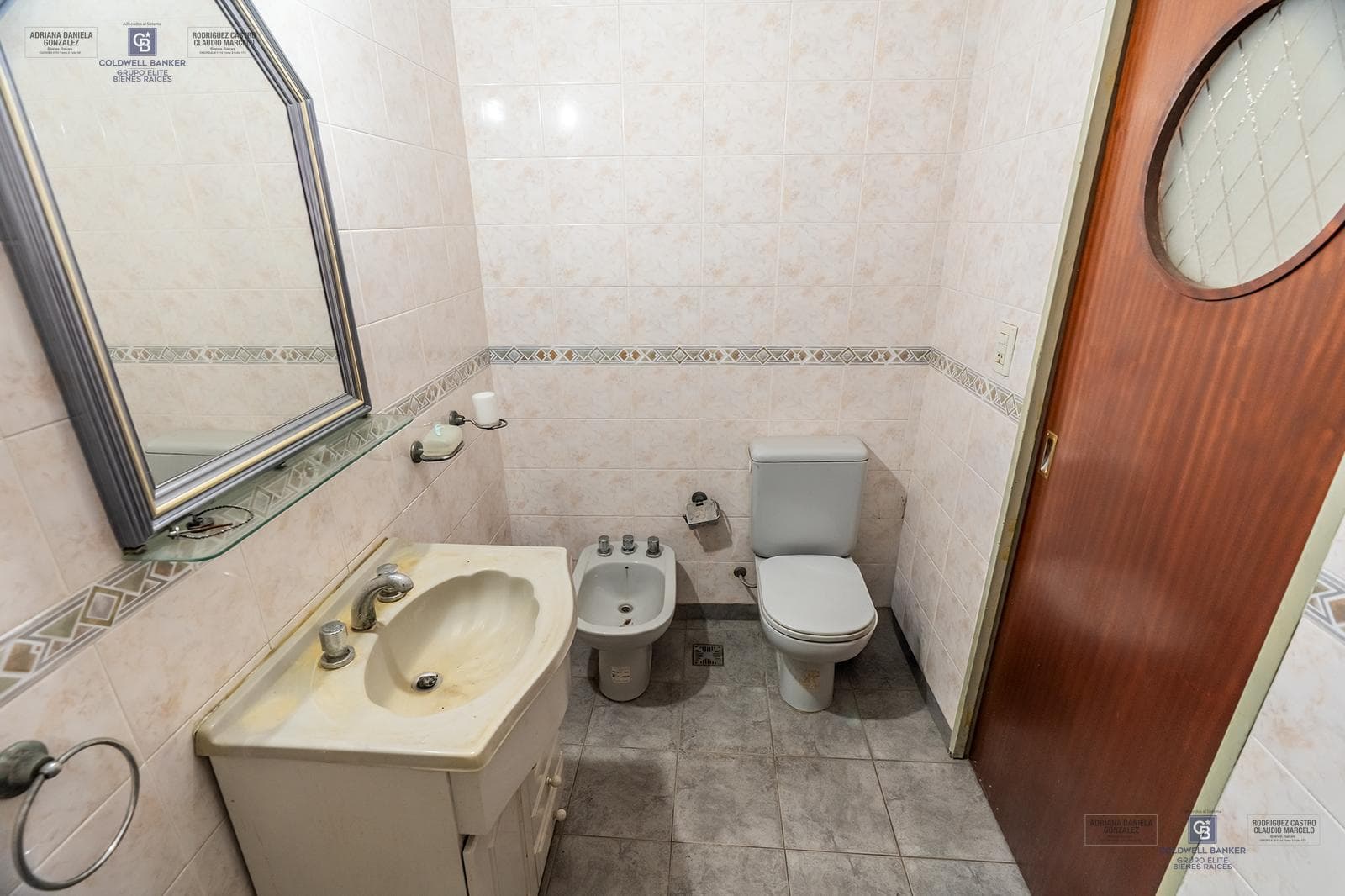 HOUSE FOR SALE IN REMEDIOS DE ESCALADA
